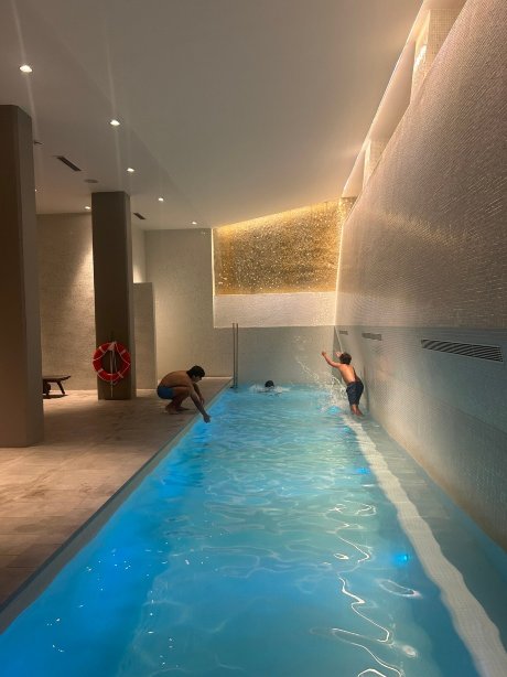 屈加特餐厅与活动酒店-官方