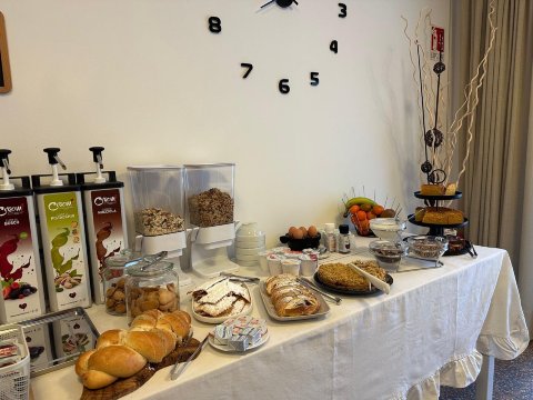 Villa Cameras Room and Breakfast-餐饮