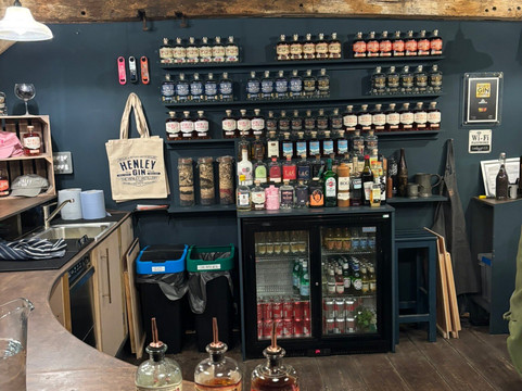 The Henley Distillery Gin Experience-泰晤士河畔亨利必去景点