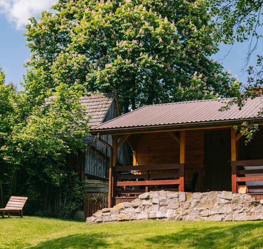 Domek nad potokiem