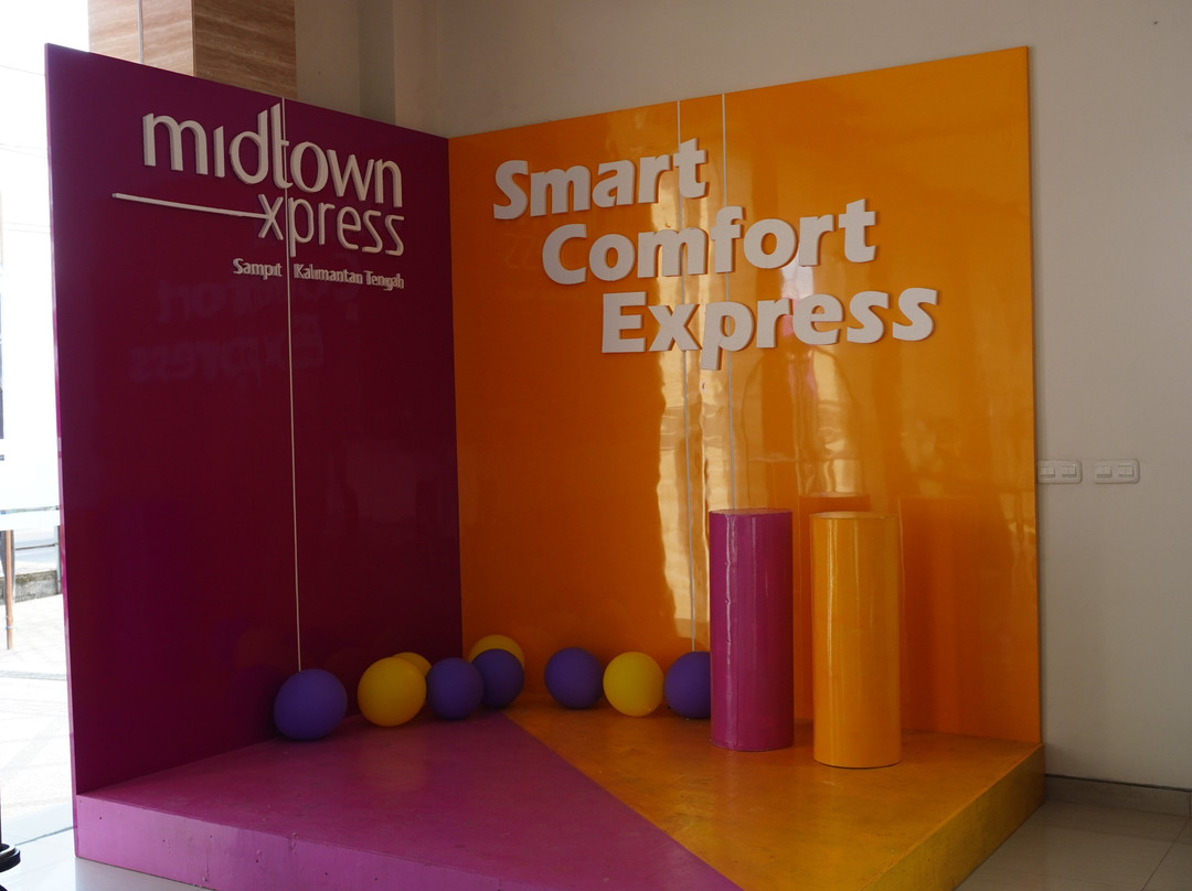 中城萨姆帕特快捷酒店 - 加里曼丹藤加主图