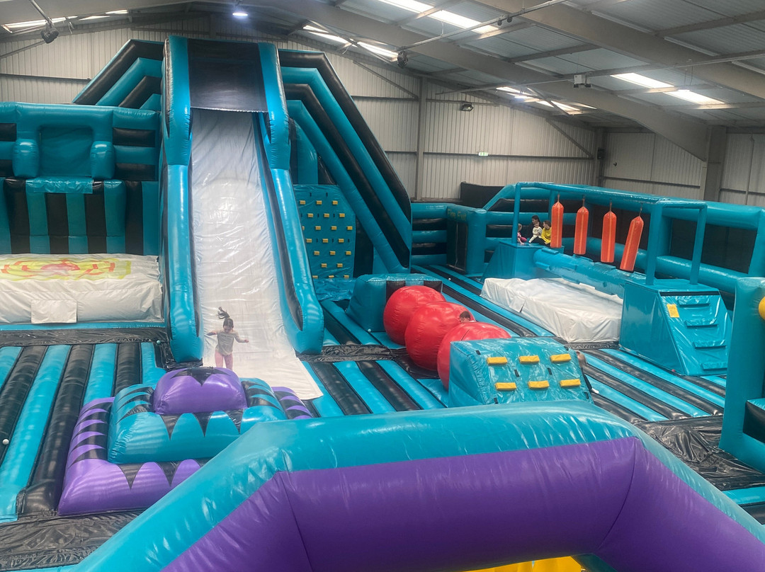 Jumpin Fun Inflatable Park Cheltenham-切尔滕纳姆必去景点
