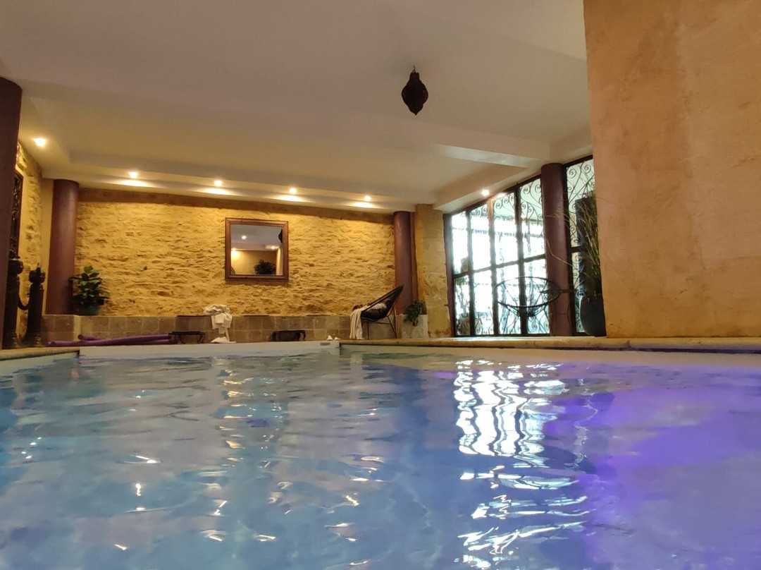 克洛斯安吉斯酒店主图