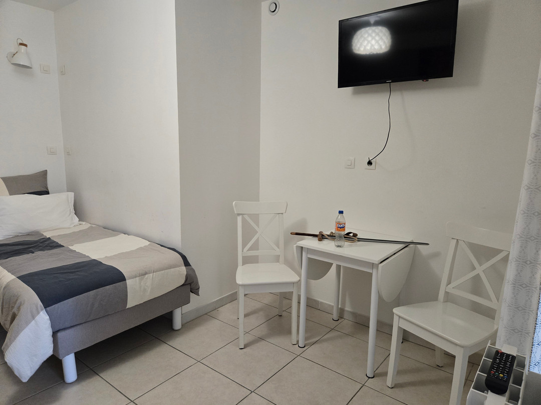 磨坊旅馆酒店主图