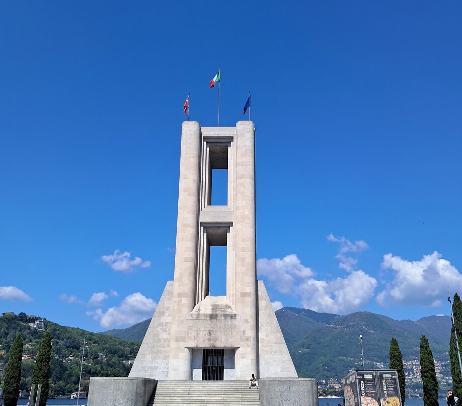Monumento Ai Caduti-科莫必去景点