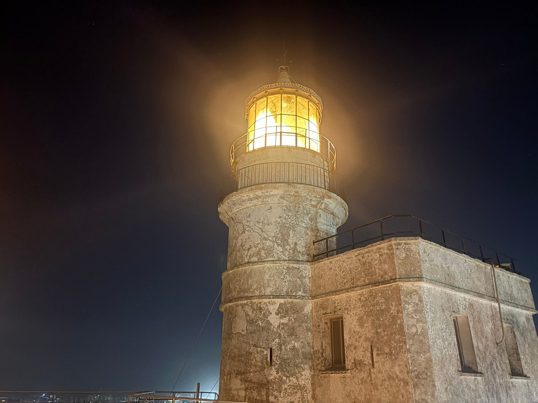 Les Mamelles Lighthouse-达喀尔必去景点