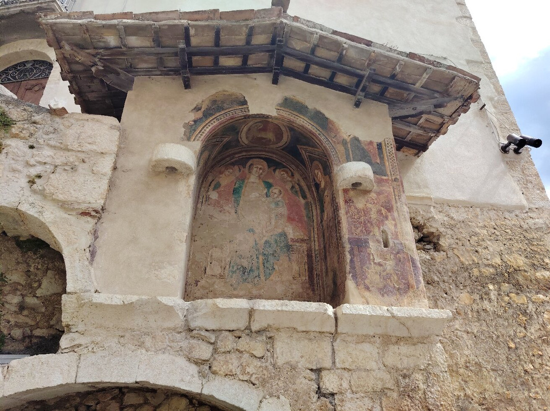 Borgo Medievale di Fontecchio-Fontecchio必去景点