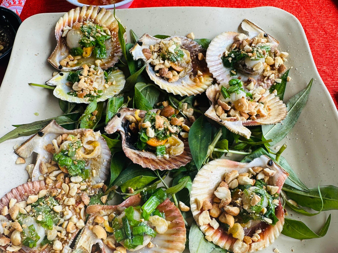 Nam Sơn Lầu