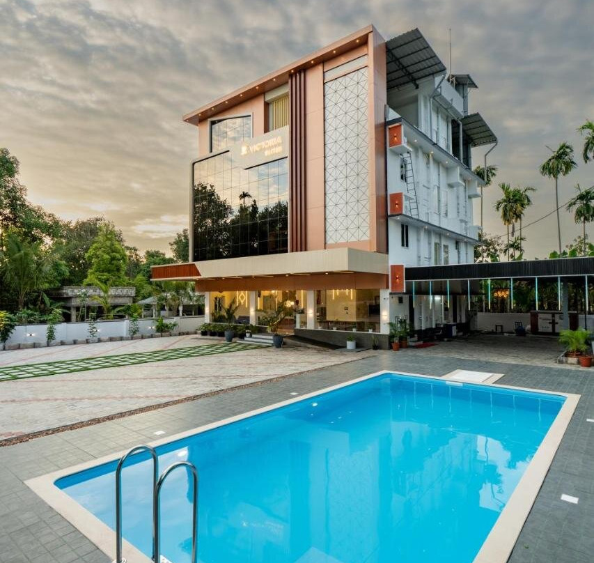 Victoria Suites Airport Hotel