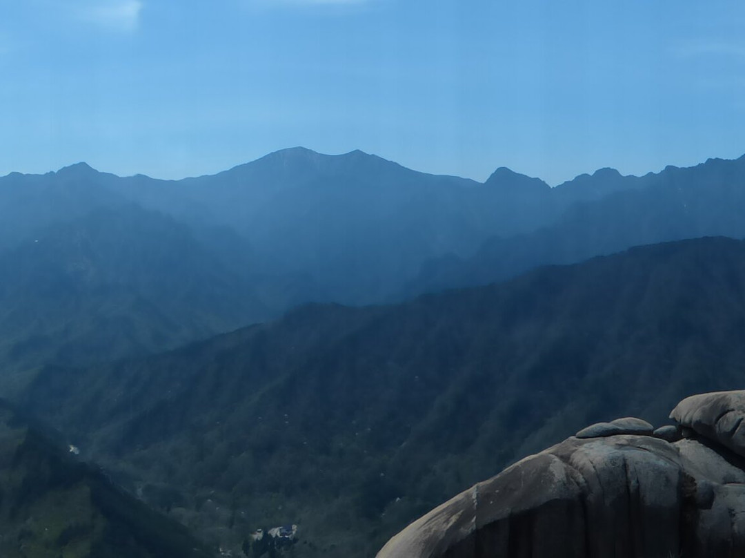 Ulsanbawi Rock-束草市必去景点