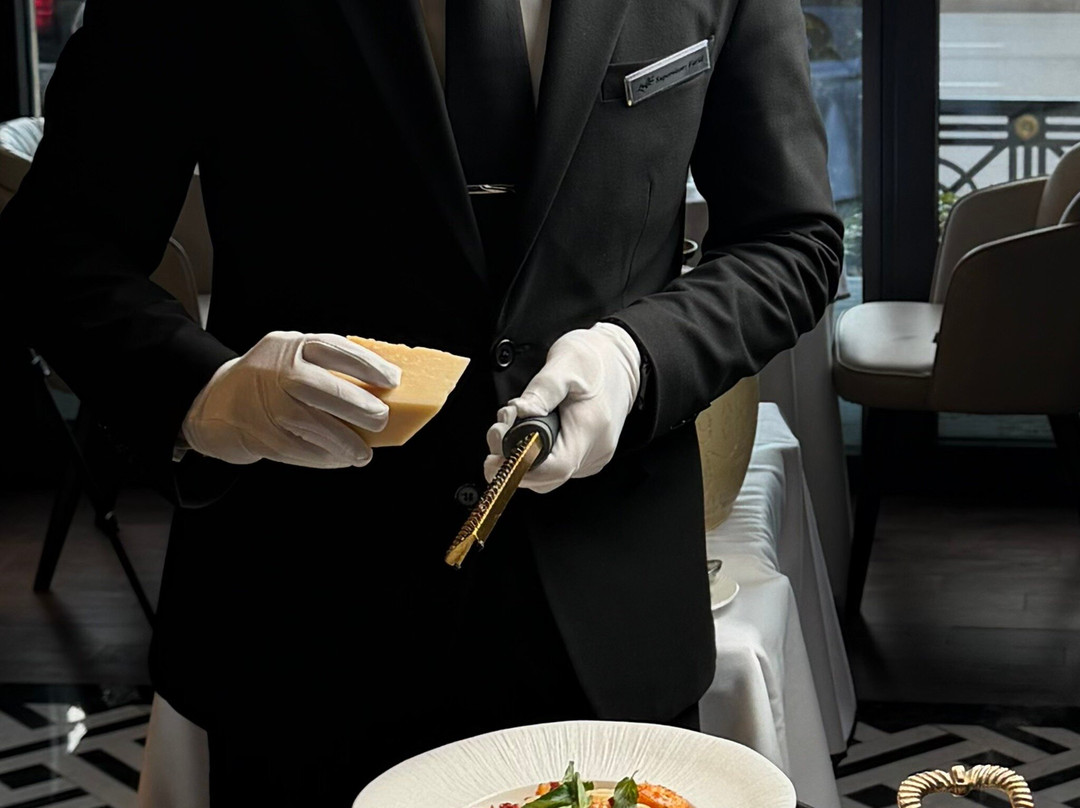 Luciano Restaurant