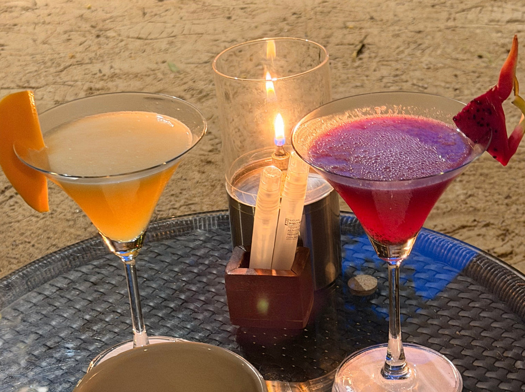 萨罗金酒店主图