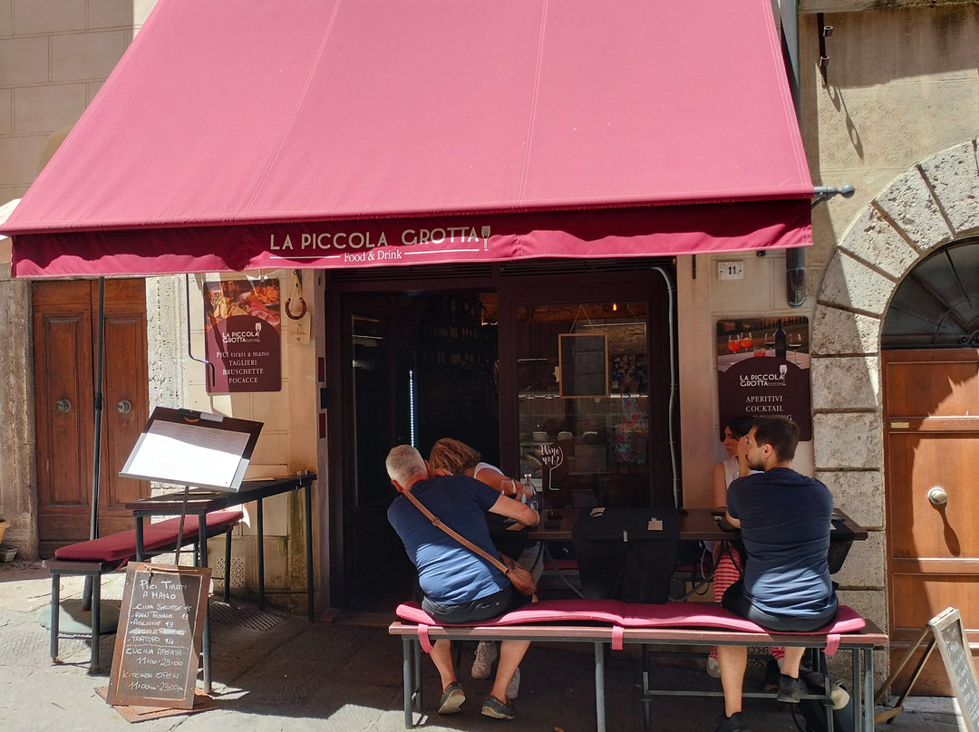 La Piccola Grotta