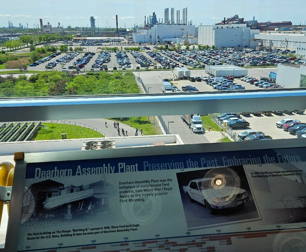 Ford Rouge Factory Tour-迪尔伯恩必去景点