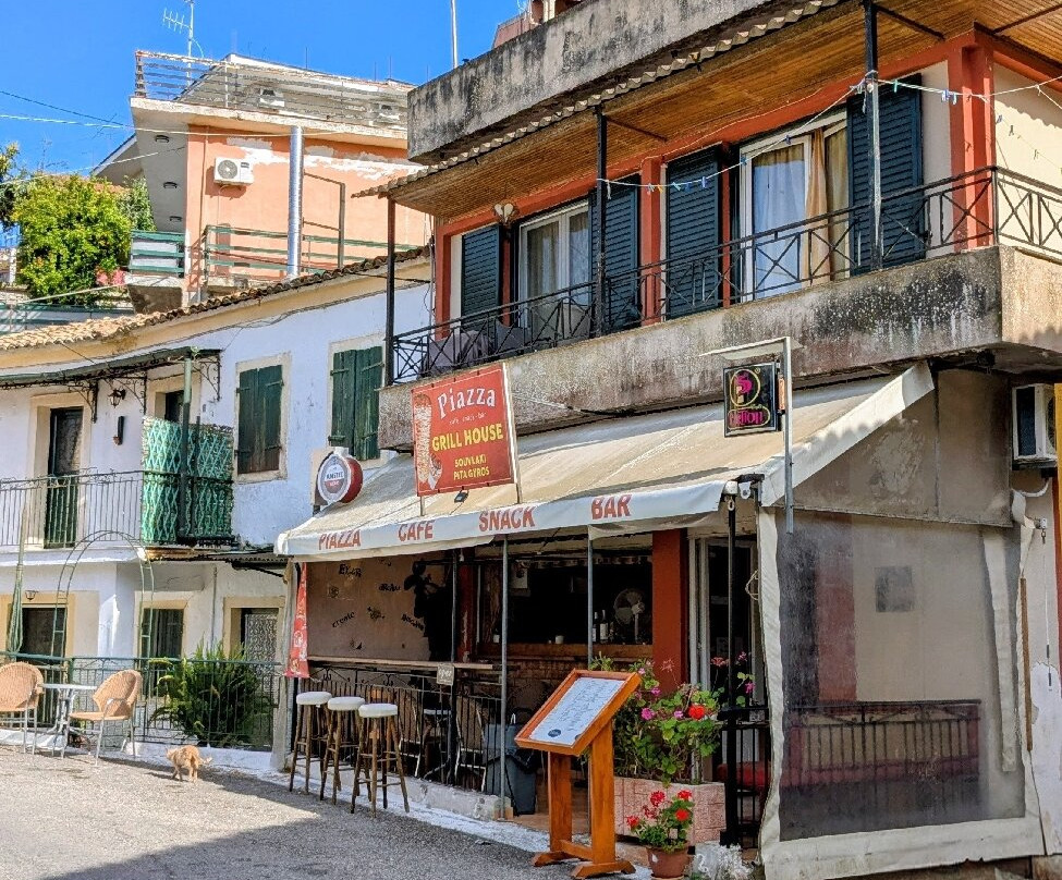 Piazza Cafe Snak Bar