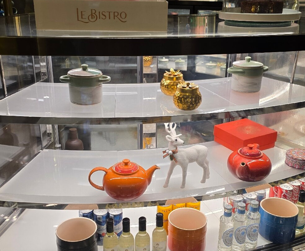 Le Bistro