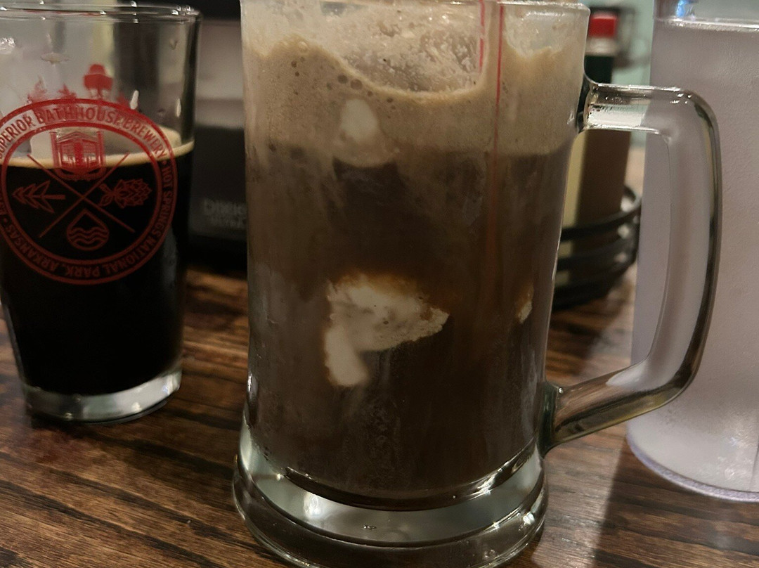 Superior Bathhouse Brewery and Distillery-温泉城必去景点