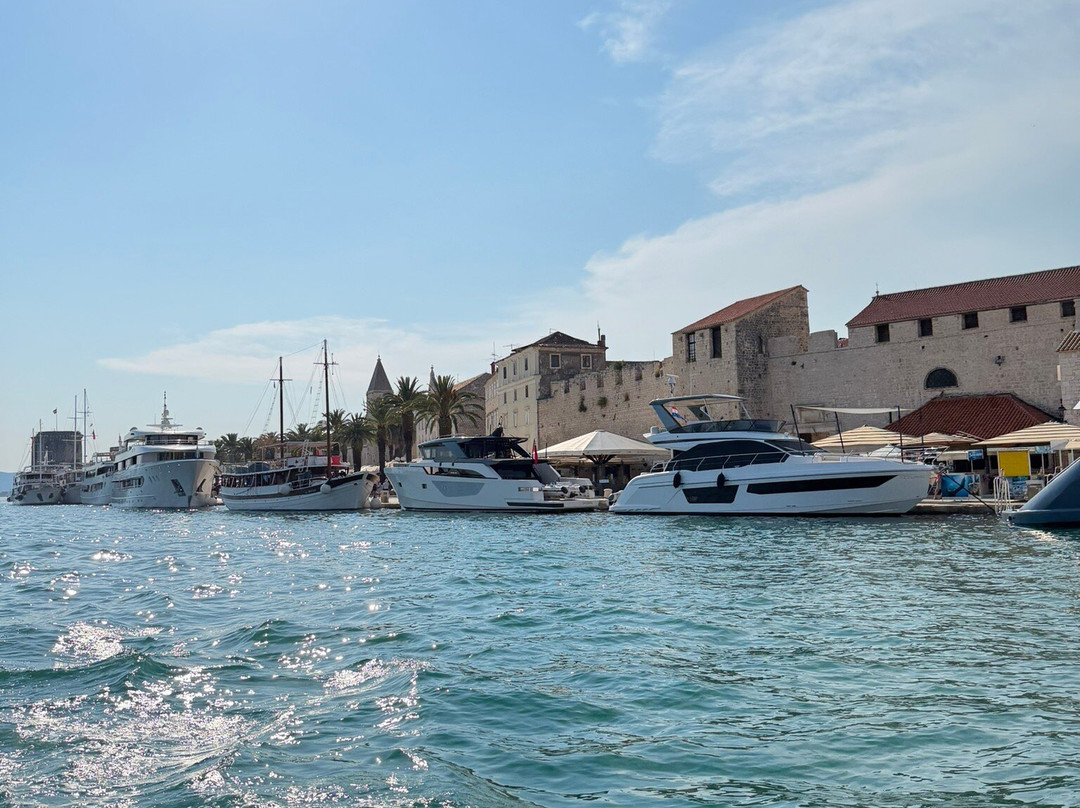 Rent A Boat Dalmacija-Kastel Luksic必去景点