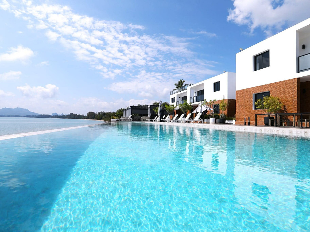 The Village Chumphon Hotel