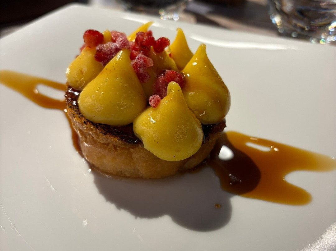 太阳酒店主图