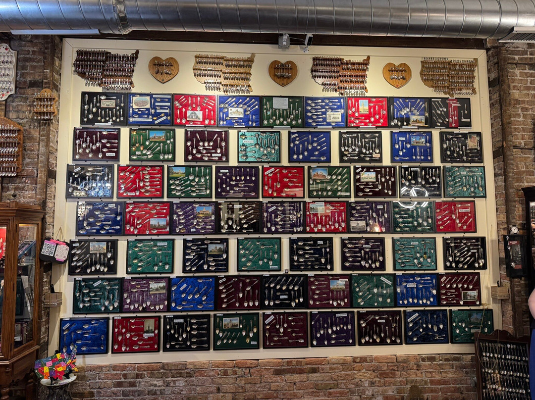 Mississippi Spoon Gallery