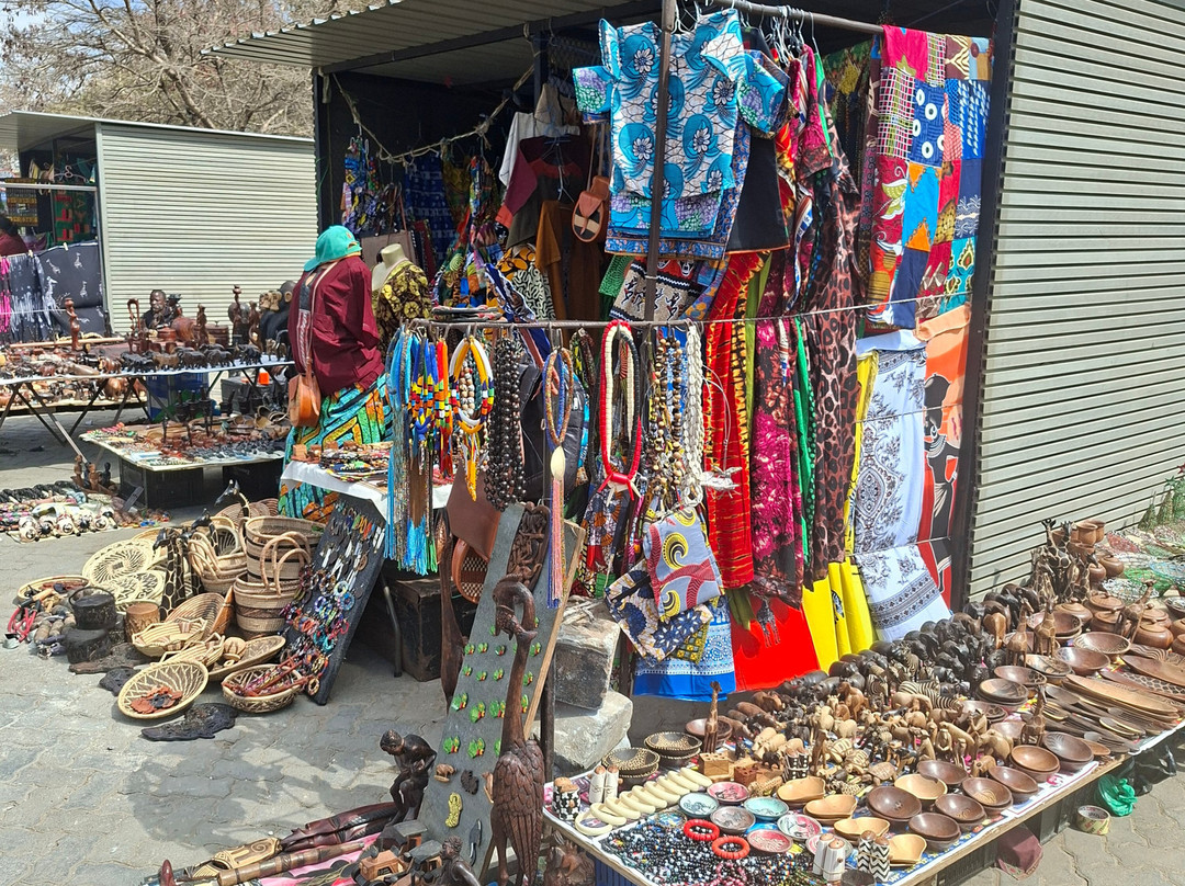 Pakati Sunday Market-卢萨卡必去景点