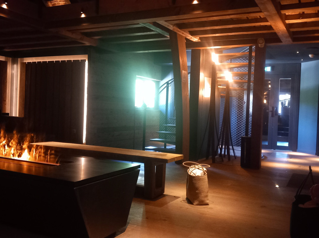 Yona ex le Parc Hôtel主图