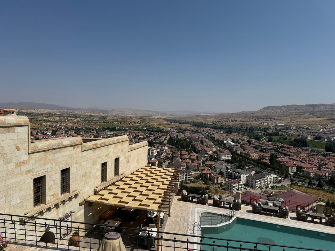 卡帕多西亚洞穴酒店主图