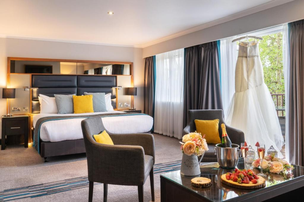 Felbridge Gatwick Hotel & Spa主图