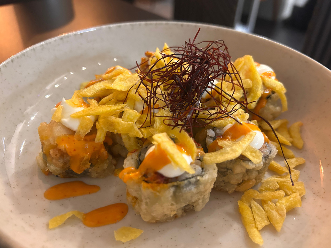Utopia sushi fusion
