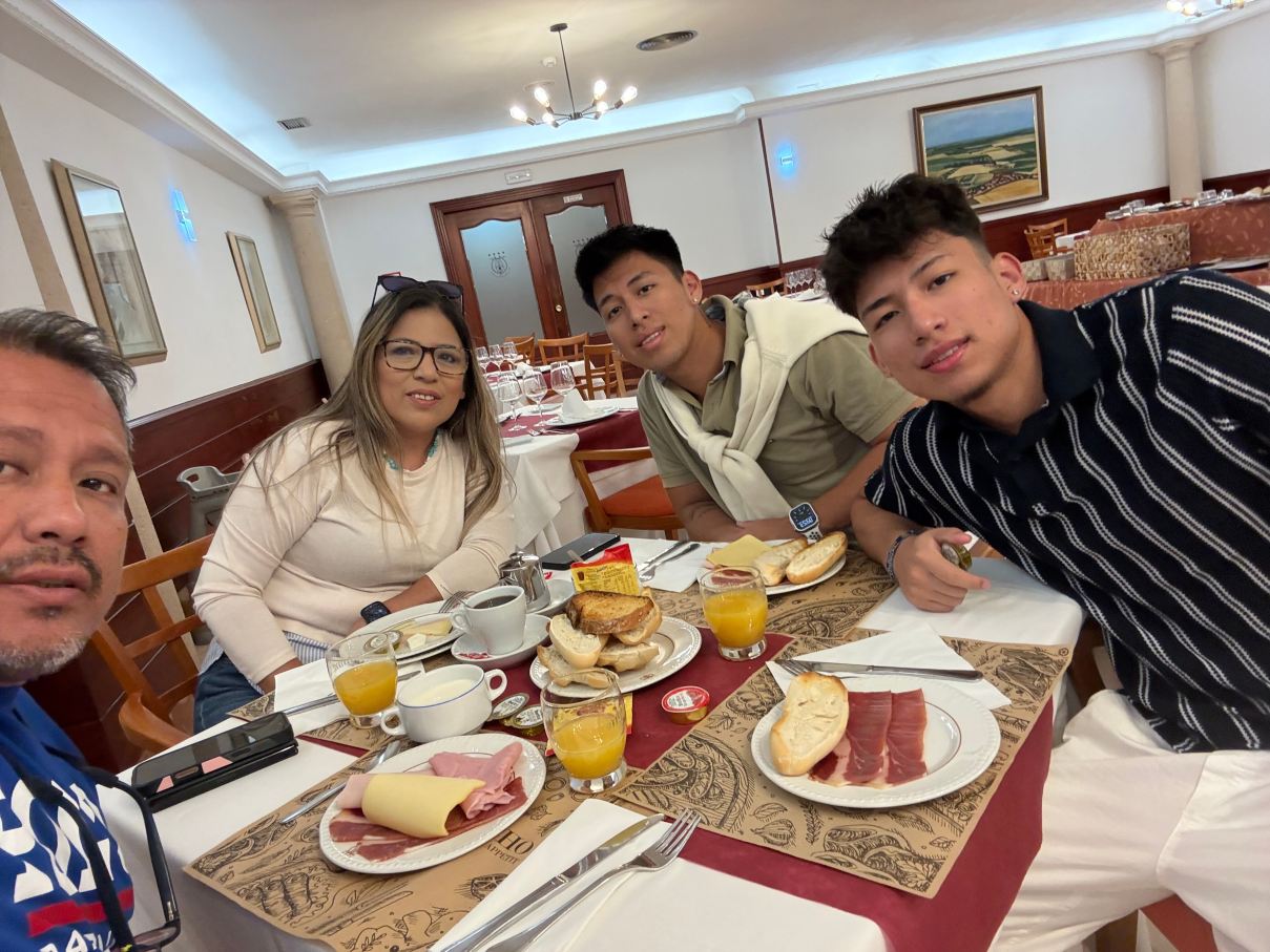 圣锡西利亚酒店-旅行者