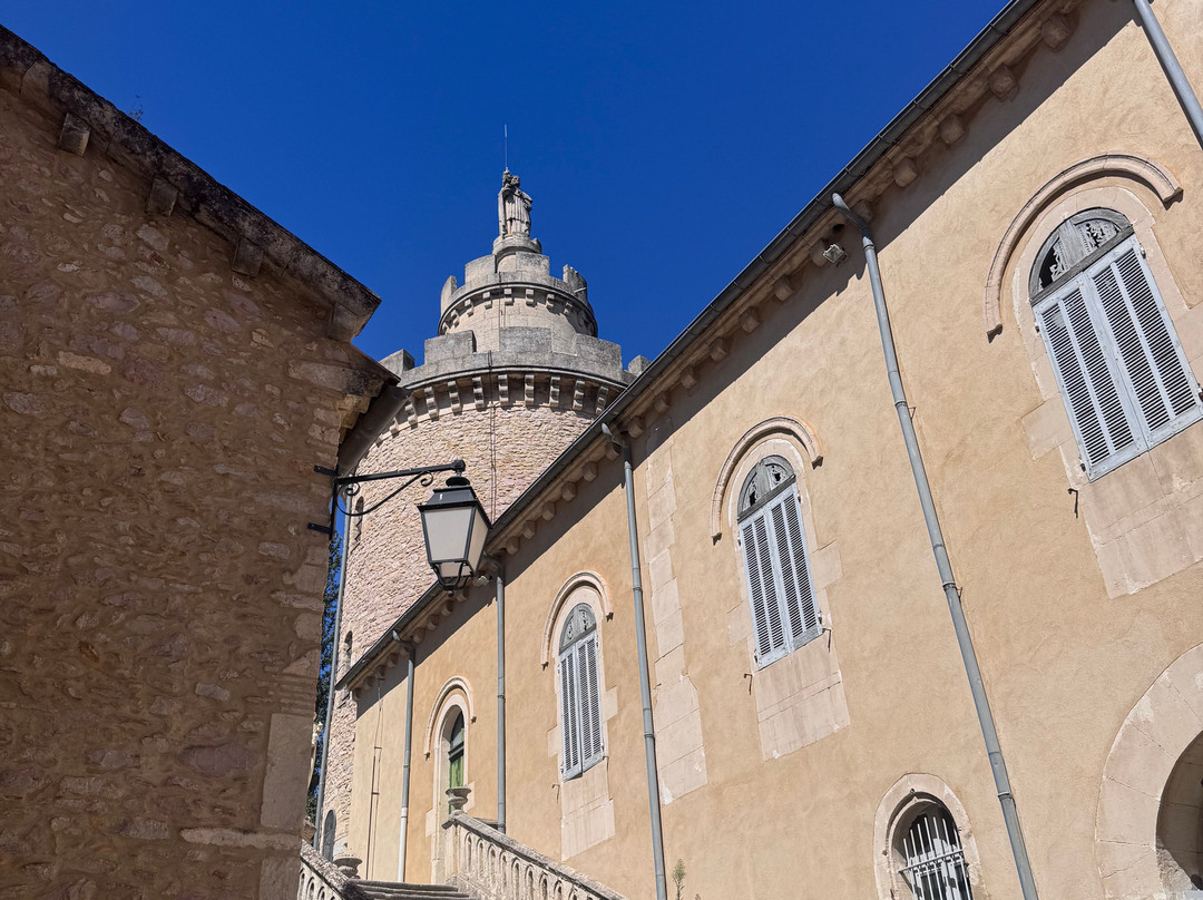 Abbaye Saint-Michel de Frigolet-塔拉斯孔必去景点