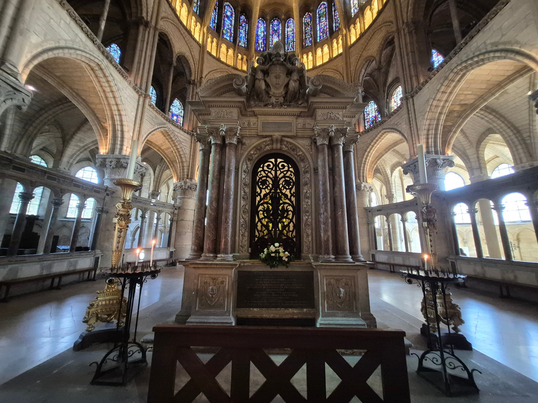 Basilique Saint-Remi-兰斯必去景点