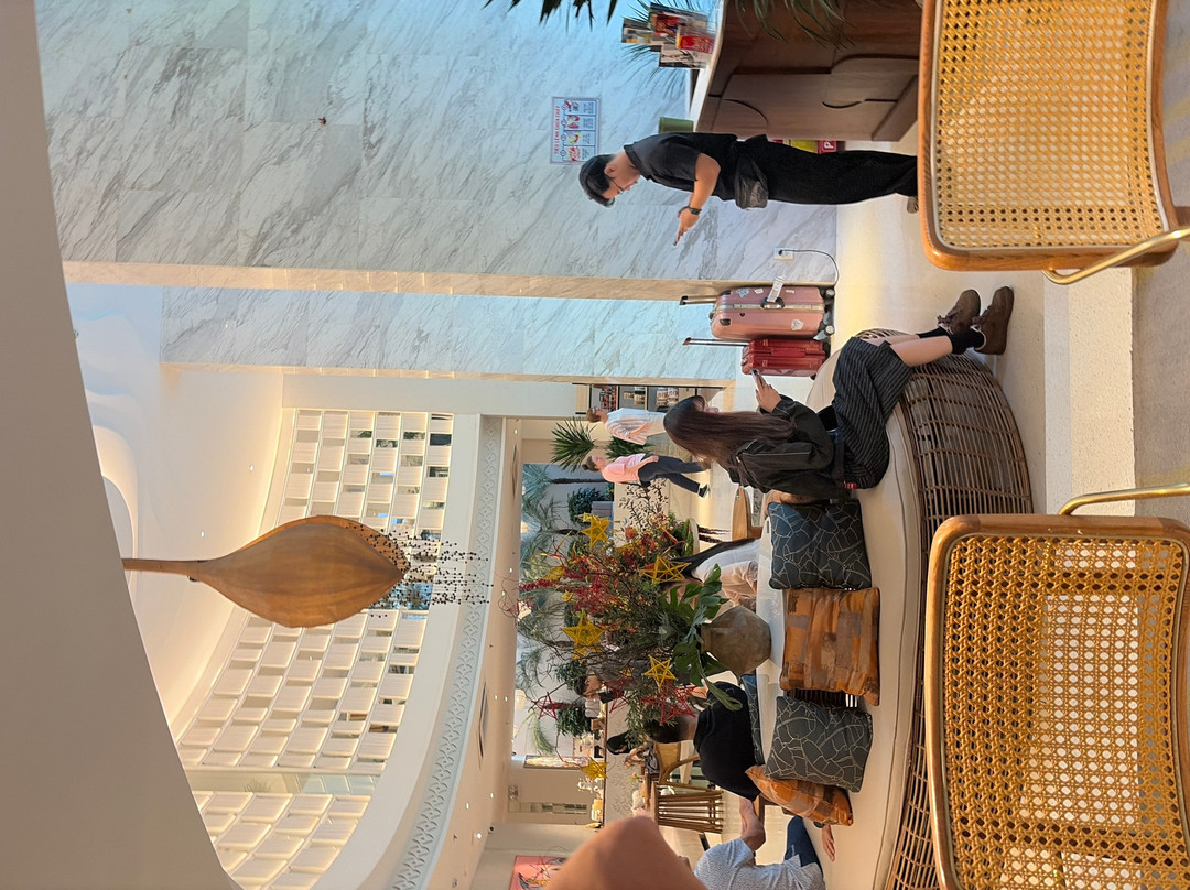 银地梅酒店主图