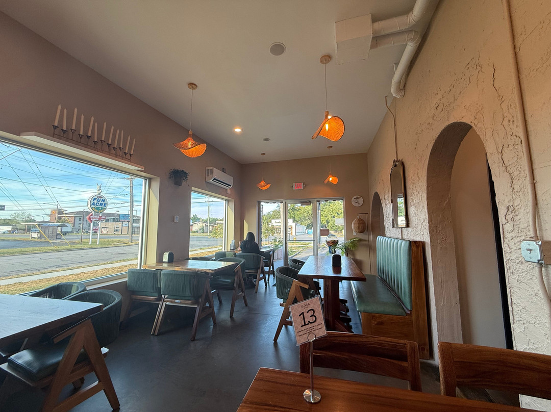 El Cafecito - The Little Coffee Shop