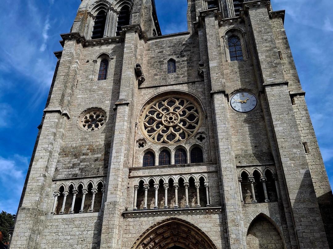 Eglise Saint-Nicolas-布洛瓦必去景点