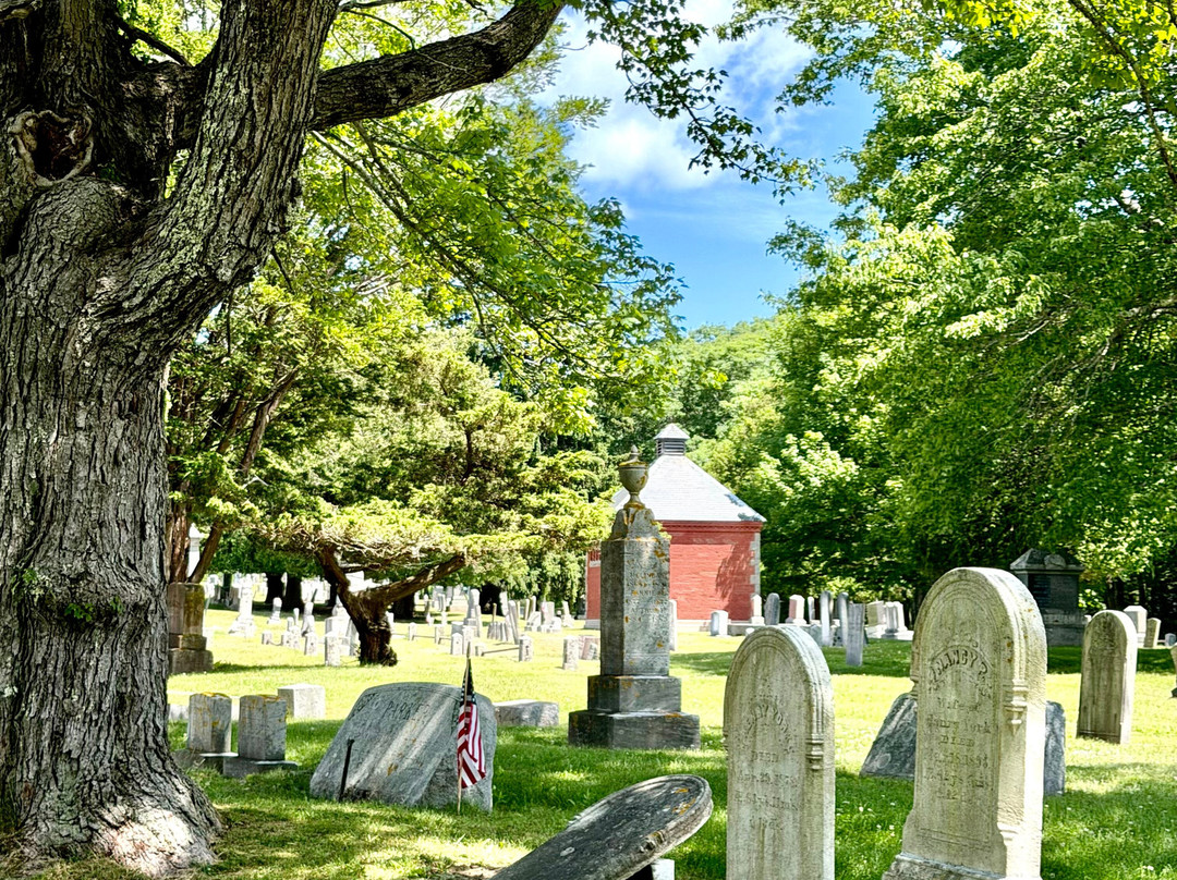 Seaview Cemetery-罗克兰必去景点