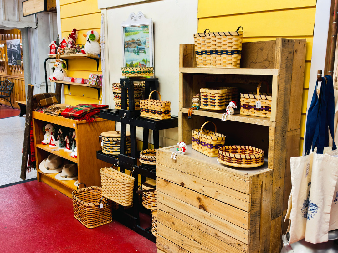 Heini's Cheese Chalet-Millersburg必去景点