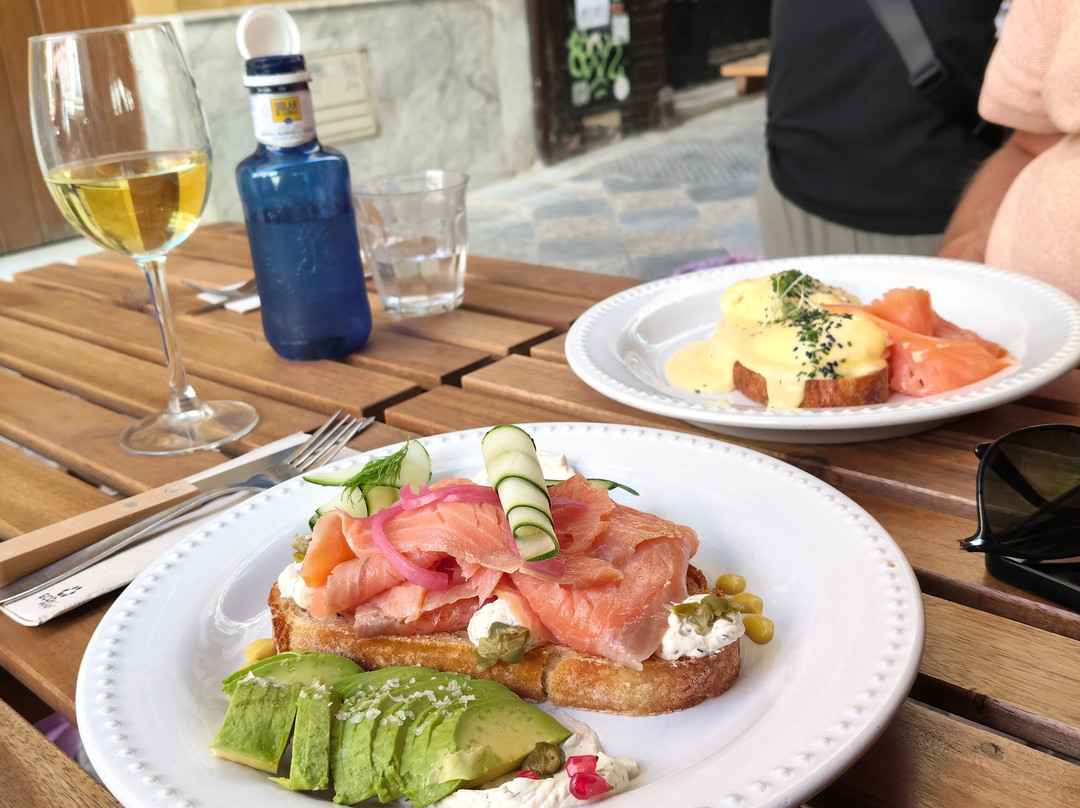 Moya Brunch