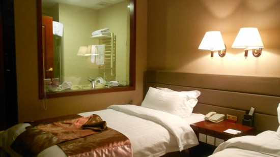 安达市酒店住宿-宝利丰国际商务酒店