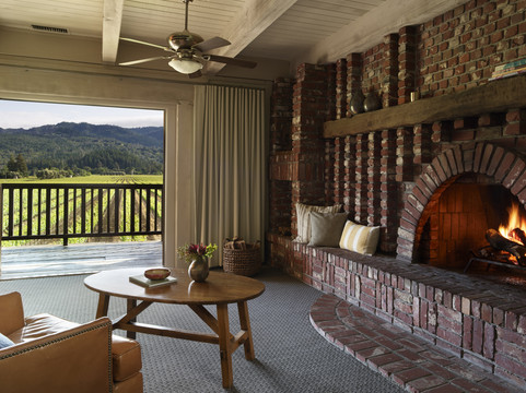 查理帕尔默哈维斯特酒店主图