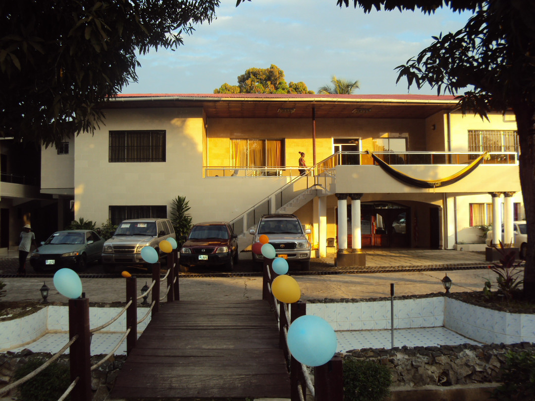 蒙罗维亚酒店住宿-Embassy Suites Hotel & Restaurant