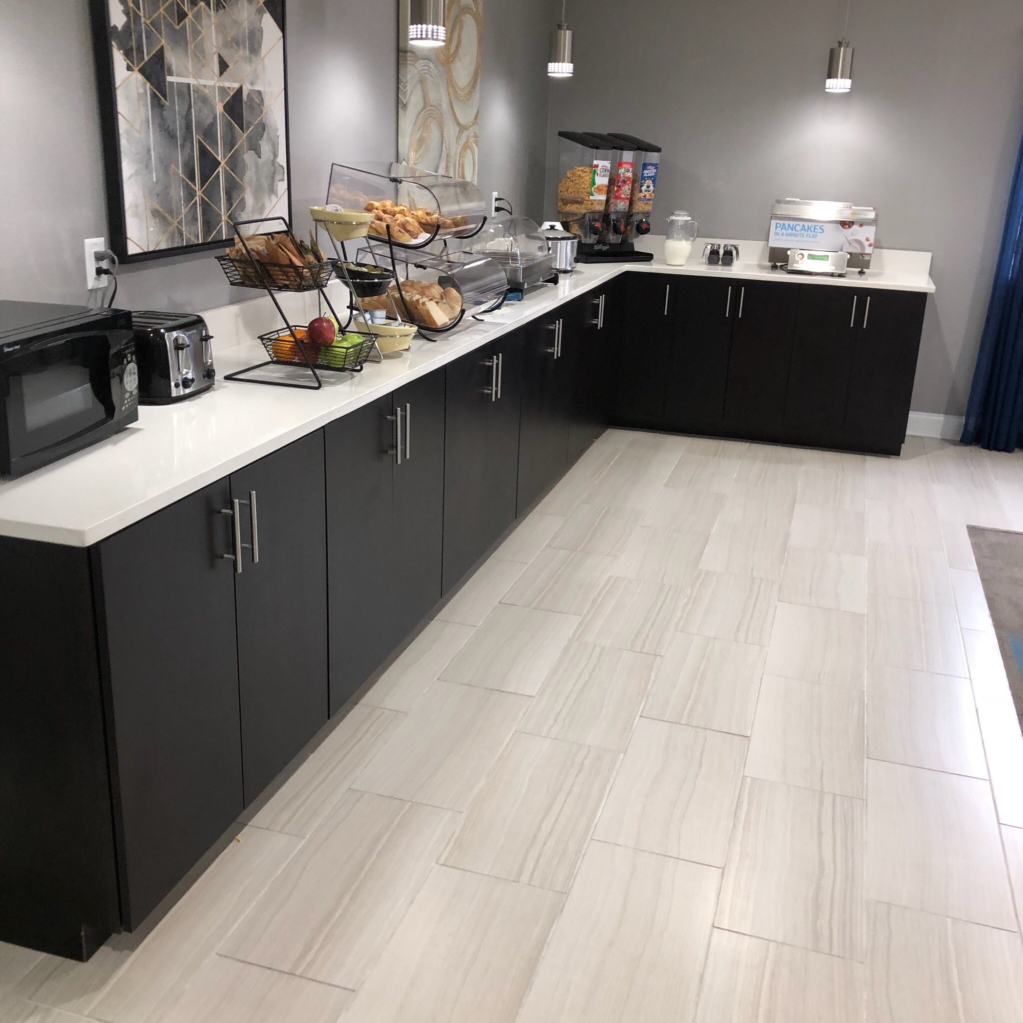 Home Inn and Suites-官方