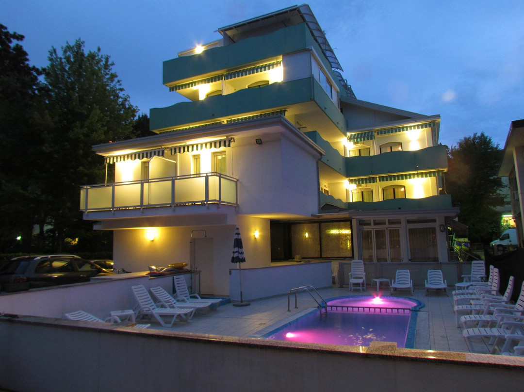 Lignano Pineta酒店住宿-Hotel Oasi