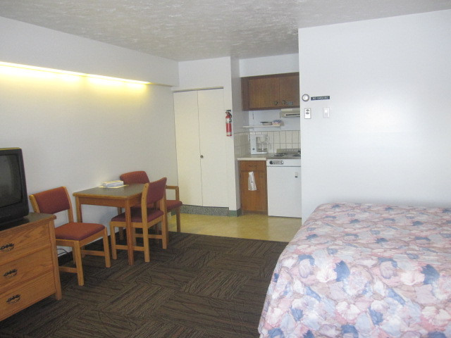 Camelot Court Motel