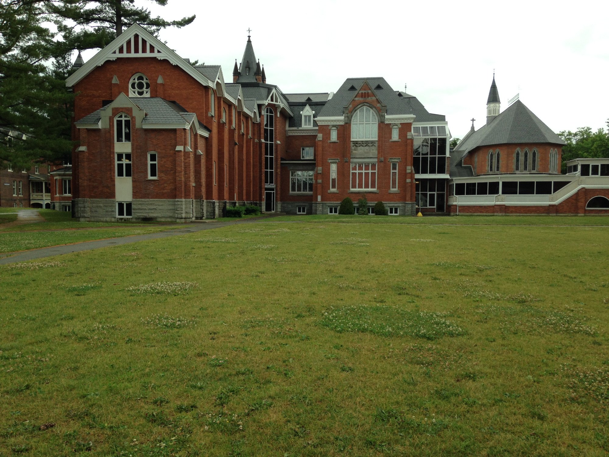 Bishop's University-浴室