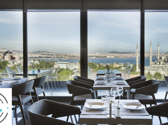 阿卡迪亚蓝色酒店主图