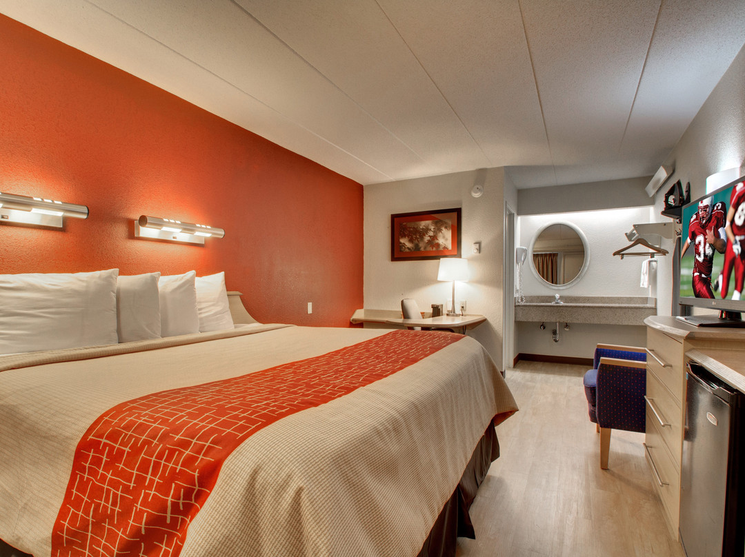 Red Roof Inn St Louis - Westport/ Maryland Heights