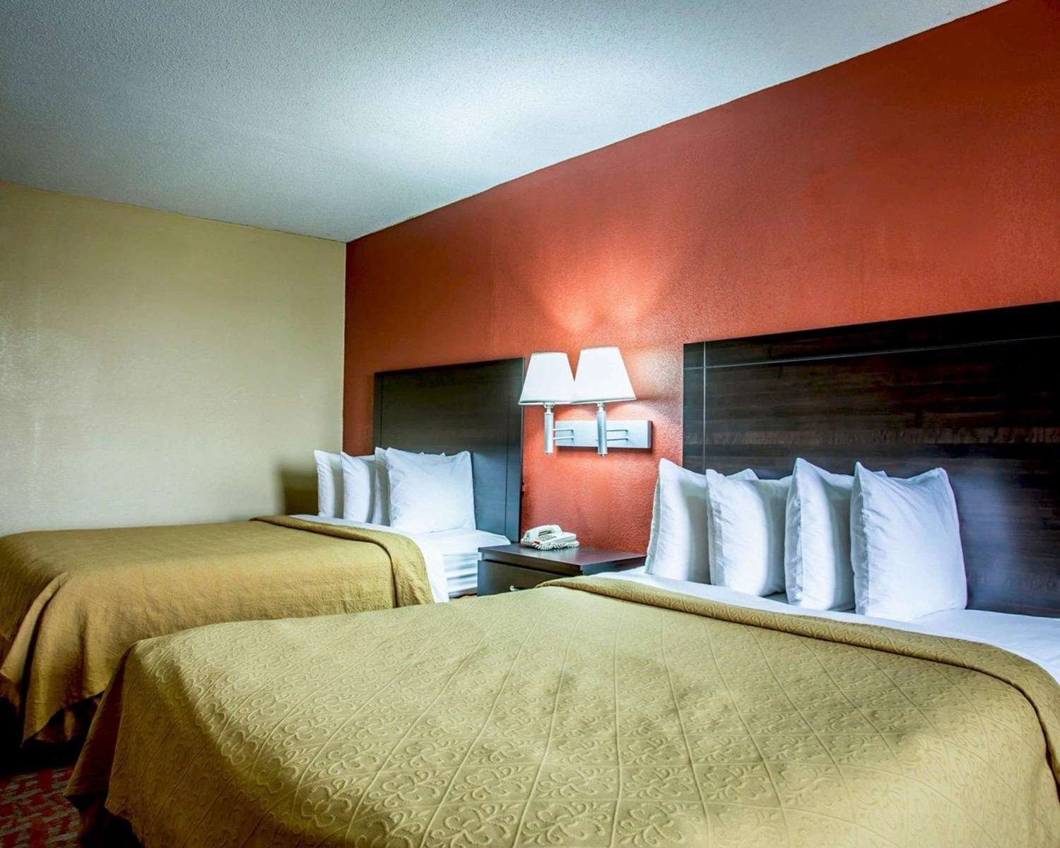 Quality Inn & Suites-官方