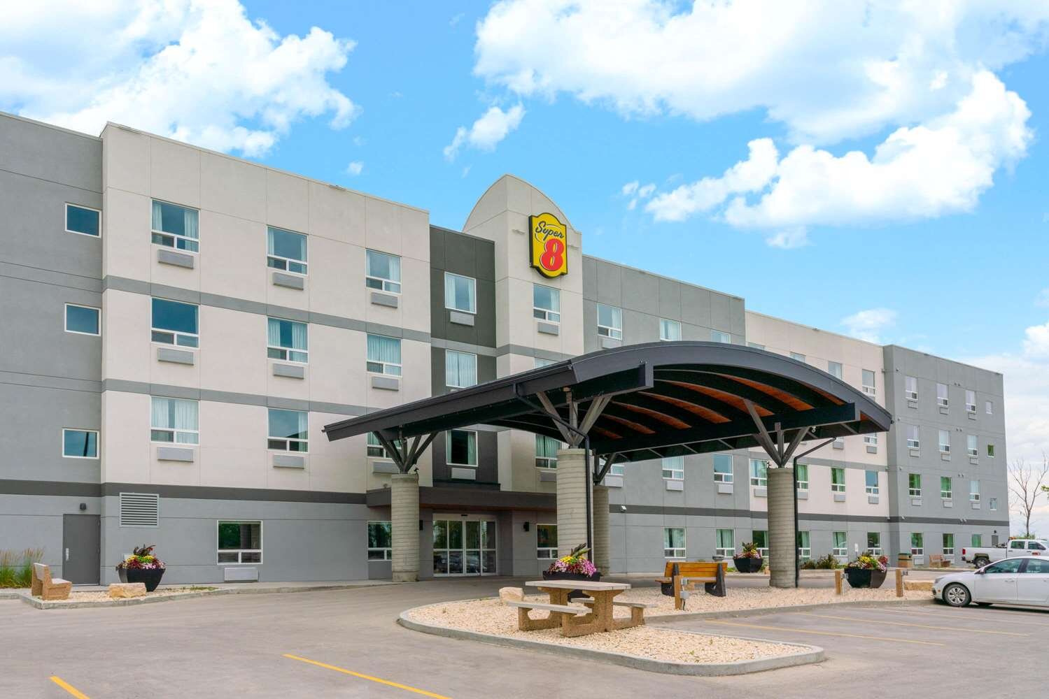 Super 8 by Wyndham Winnipeg East MB-官方